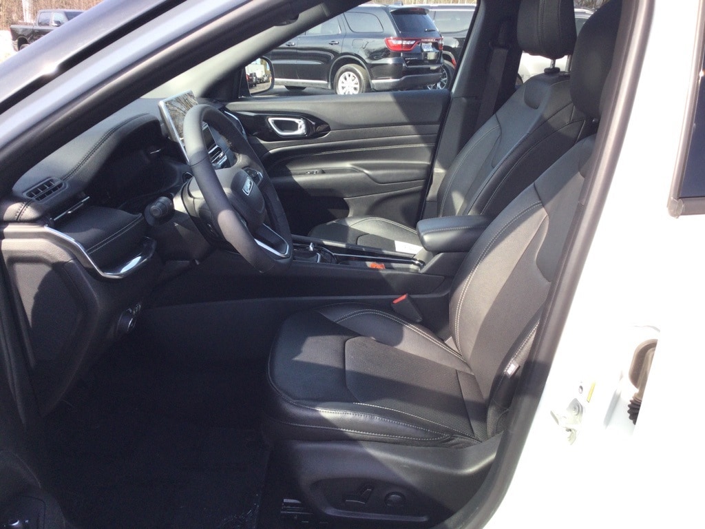 Certified 2024 Jeep Compass Limited with VIN 3C4NJDCN3RT597825 for sale in Merrill, WI