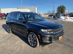 2022 Jeep Grand Cherokee Overland SUV