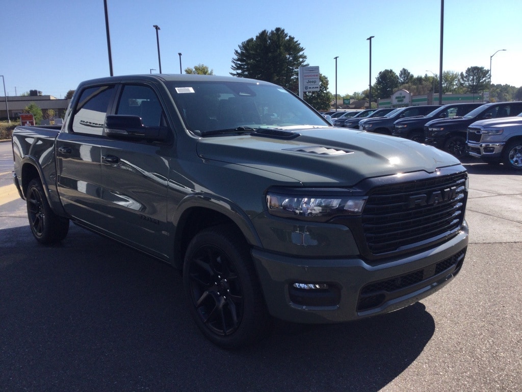 2026 RAM Ram 1500 Pickup Laramie's photo