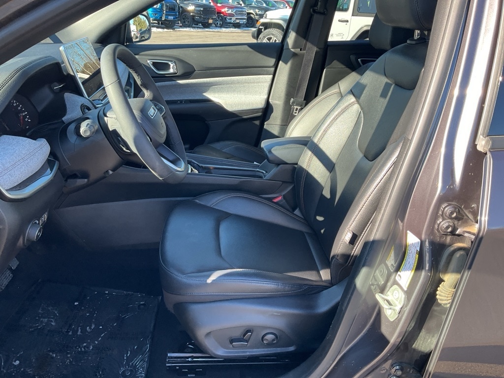 Used 2024 Jeep Compass Latitude Lux SUV