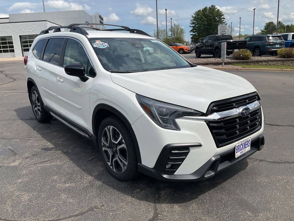 2024 Subaru Ascent Limited 7 Passenger's photo