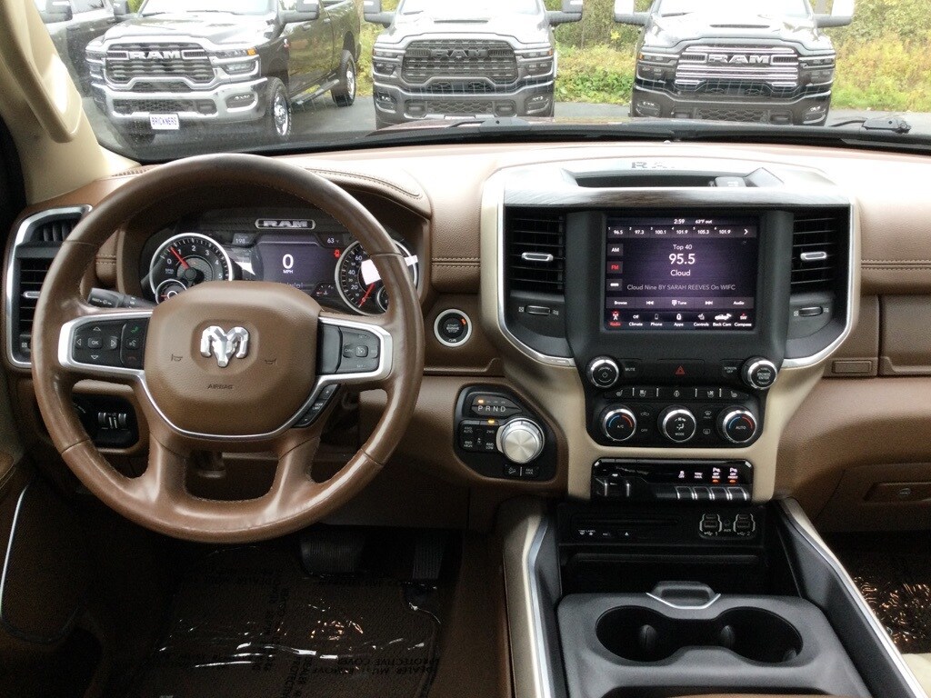 2019 Ram 1500 Laramie photo 3