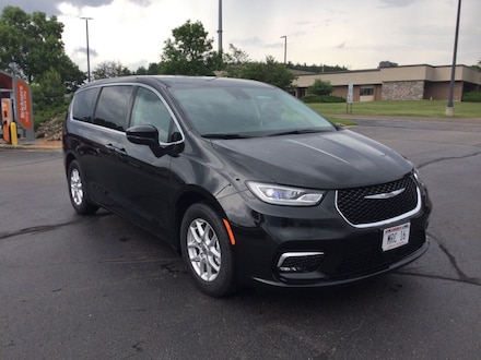 2023 Chrysler Pacifica Touring L Minivan/Van