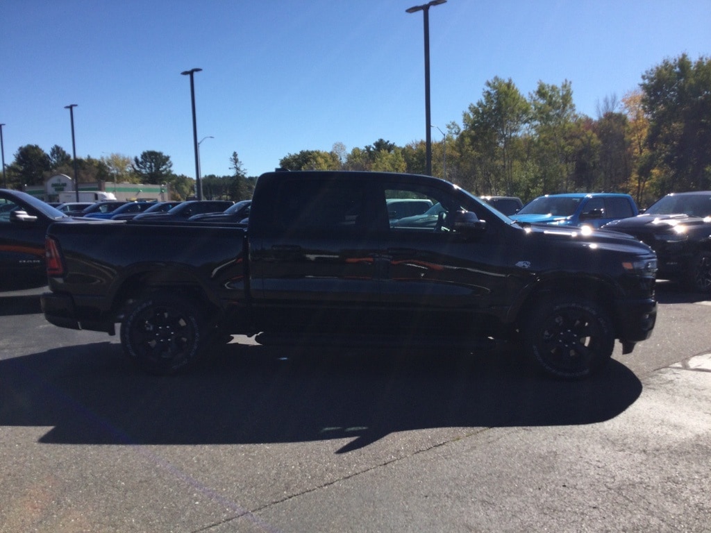 New 2026 Ram 1500 BIG HORN CREW CAB 4X4 5'7 BOX Pickup