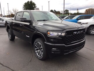 2026 Ram 1500 BIG HORN CREW CAB 4X4 5'7 BOX Pickup