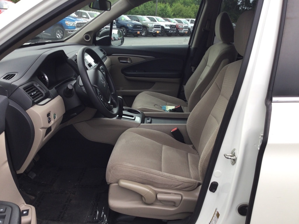 Used 2017 Honda Pilot LX with VIN 5FNYF6H19HB022903 for sale in Merrill, WI