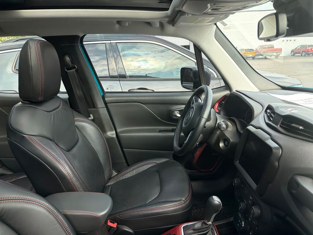 Used 2021 Jeep Renegade Trailhawk SUV