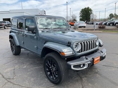 2025 Jeep Wrangler Sahara 4xe SUV