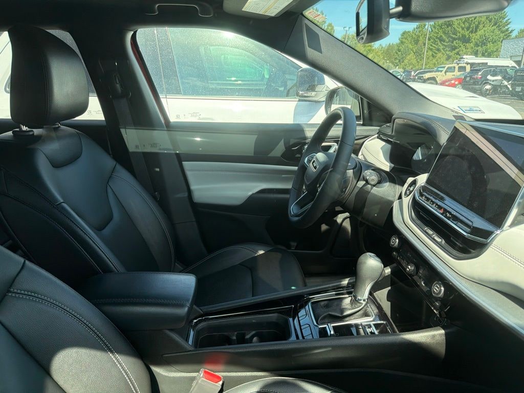 Used 2025 Jeep Compass Limited SUV