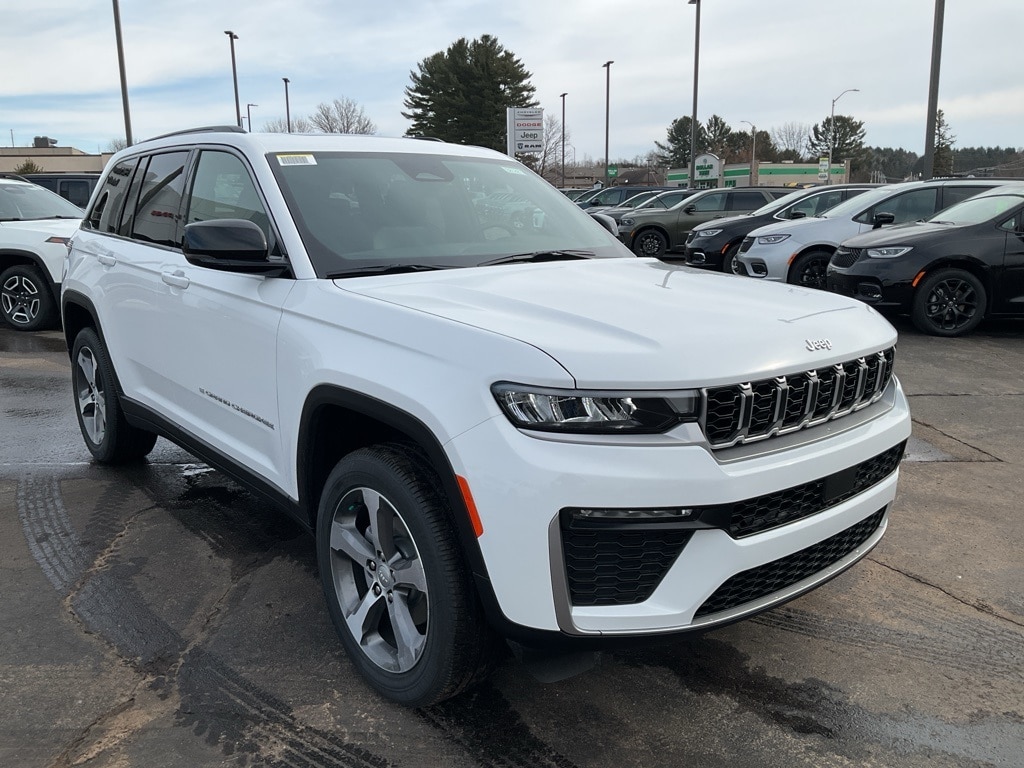 New 2026 Jeep Grand Cherokee LIMITED 4X4 Sport Utility