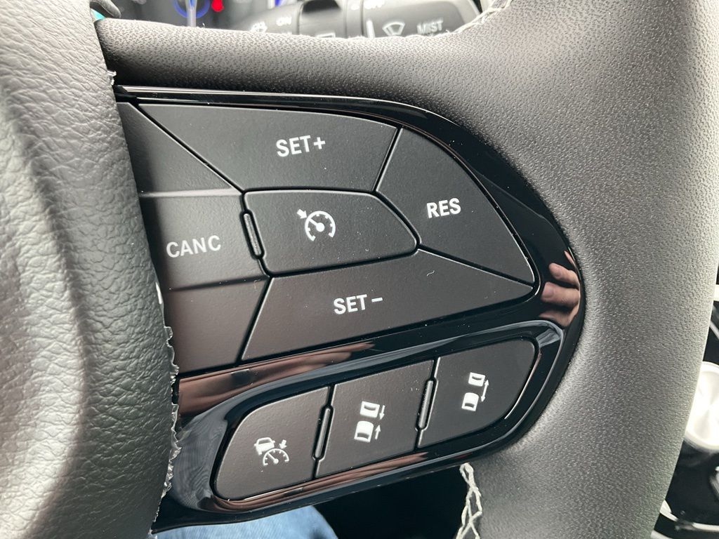 2026 Chrysler Pacifica Select - Photo 27