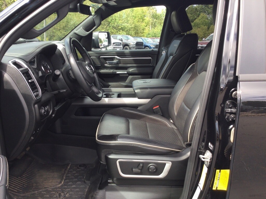 2023 Ram 1500 Laramie photo 2