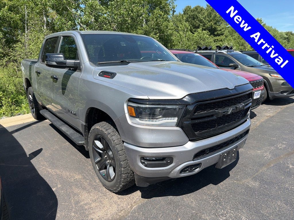 2023 RAM 1500 Big Horn/Lone Star 4x4 Crew Cab 5'7's photo