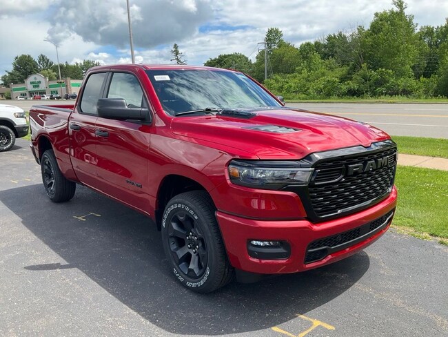 2026 Ram 1500 EXPRESS QUAD CAB 4X4 6'4 BOX Pickup
