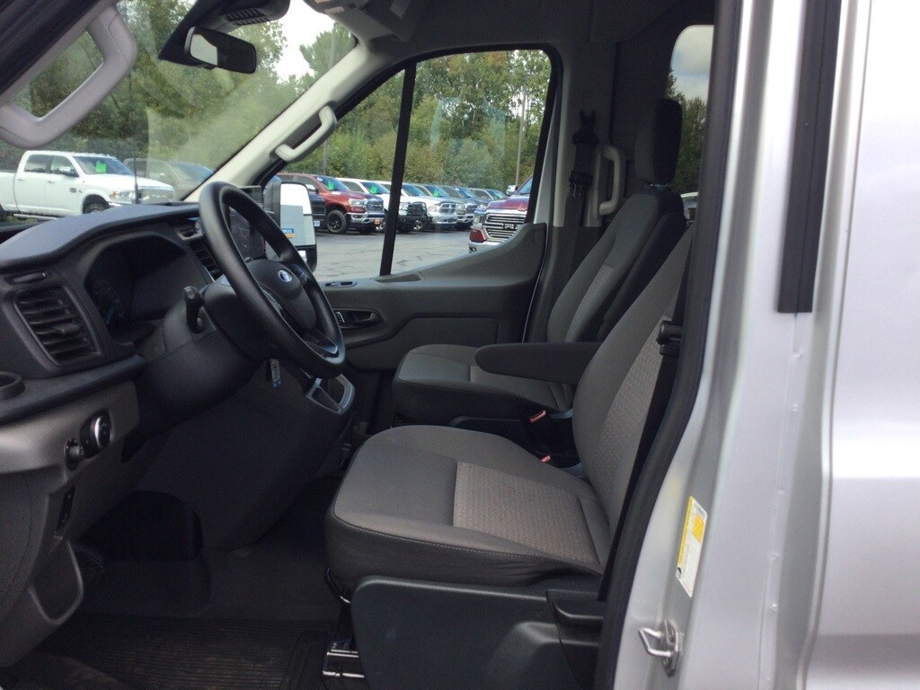 2023 Ford Transit photo 2