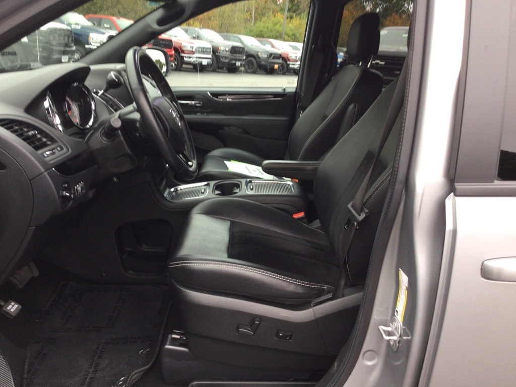 Certified 2018 Dodge Grand Caravan SXT with VIN 2C4RDGCG2JR347303 for sale in Merrill, WI