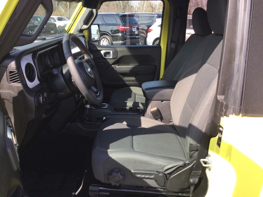 2024 Jeep Wrangler Sport S photo 2