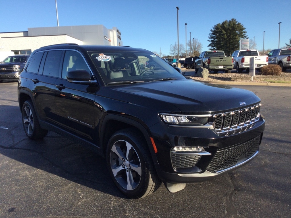 Used 2023 Jeep Grand Cherokee Limited SUV