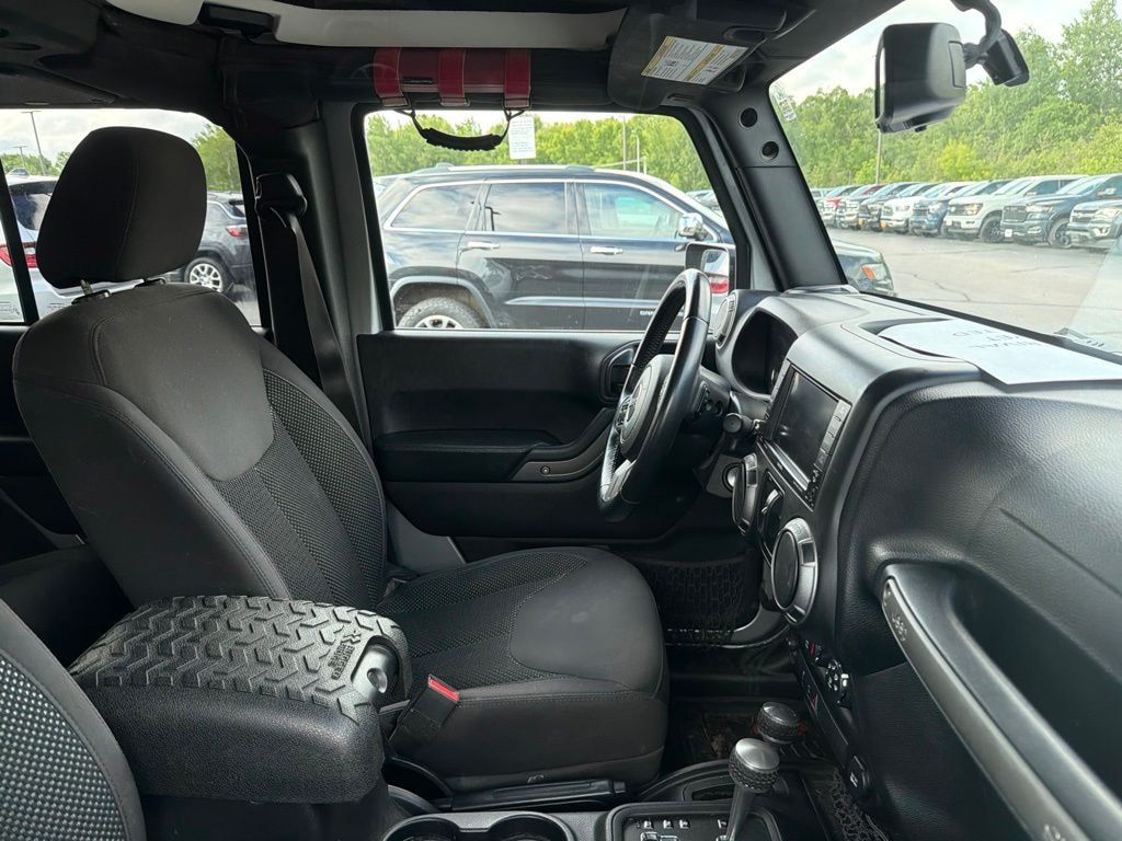 Used 2016 Jeep Wrangler Unlimited Sport SUV