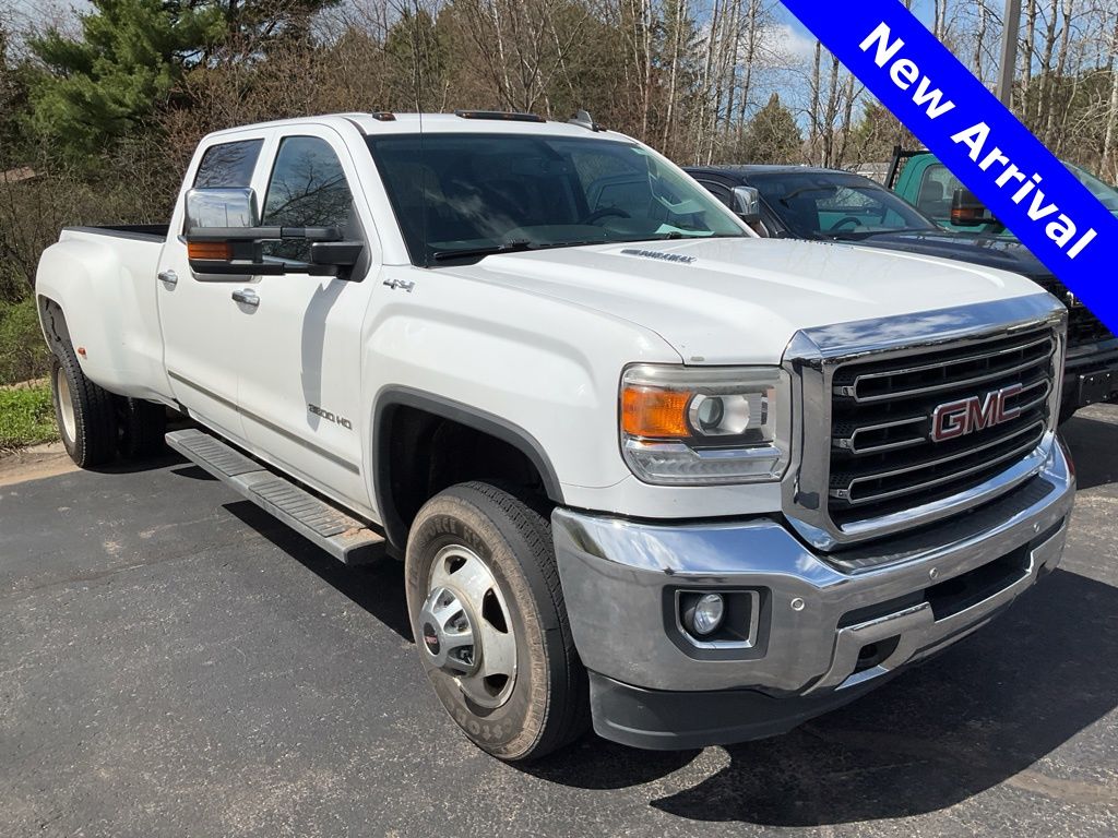 2016 GMC Sierra 4WD Crew Cab Long Box SLT's photo