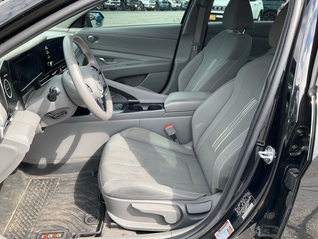 Used 2021 Hyundai Elantra SEL with VIN KMHLS4AG2MU063332 for sale in Merrill, WI