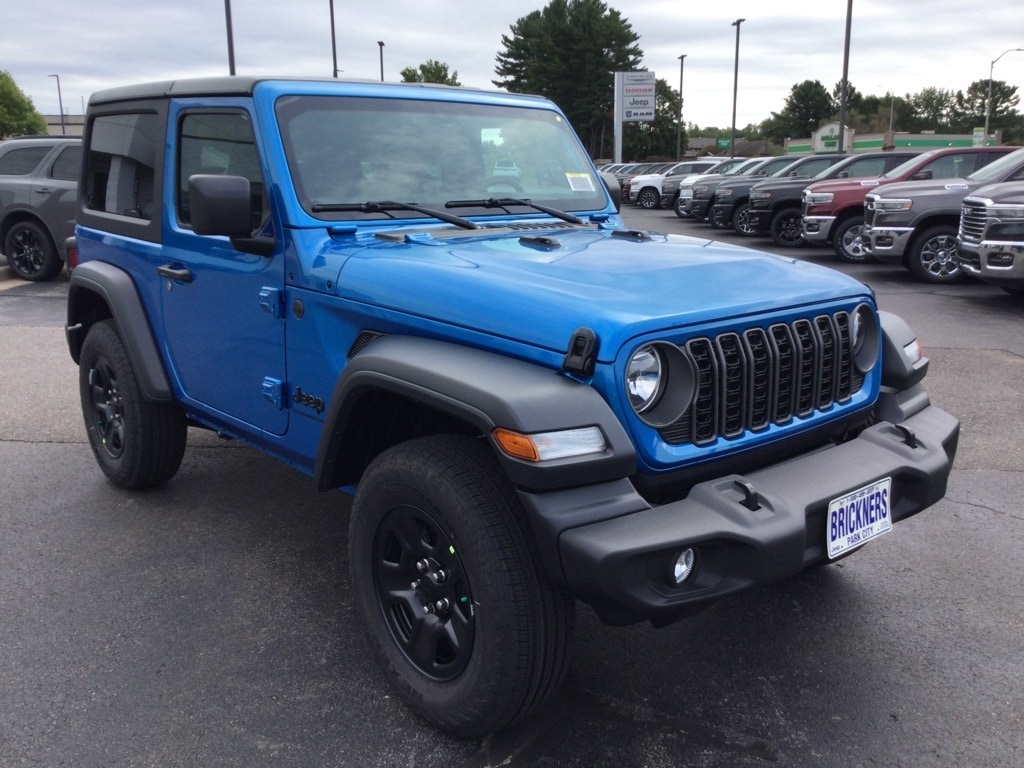 2025 Jeep Wrangler 2-Door Sport's photo