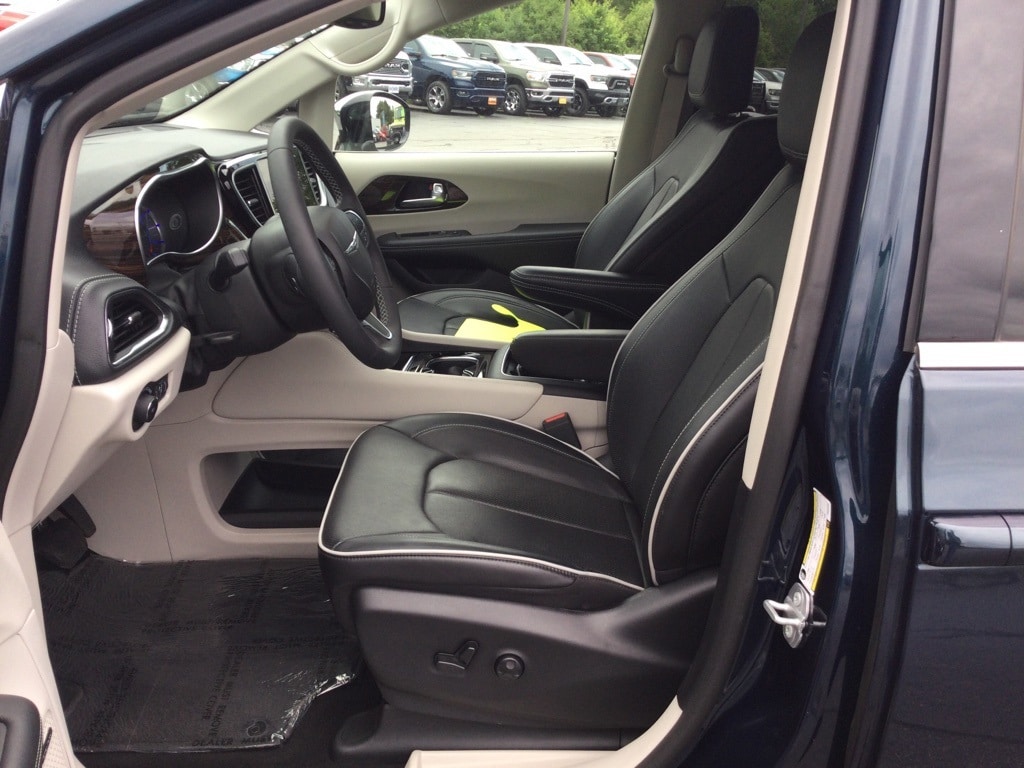 Used 2023 Chrysler Pacifica Hybrid Limited with VIN 2C4RC1S78PR523233 for sale in Merrill, WI