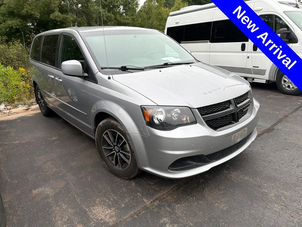 Used 2015 Dodge Grand Caravan SE Plus Minivan/Van