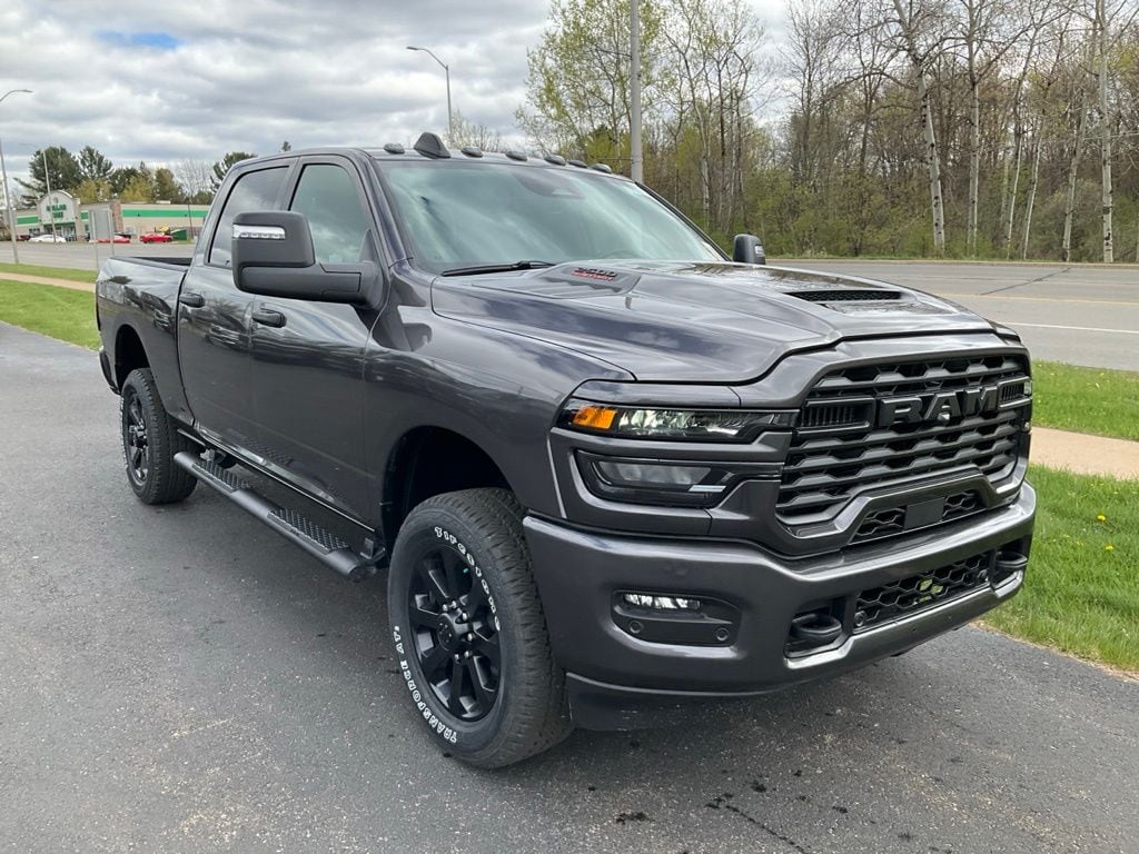 2026 RAM 2500 Tradesman/Black Express 4X4 Crew Cab SWB's photo