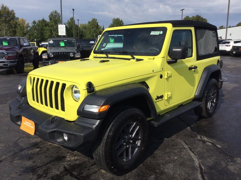 2024 Jeep Wrangler 2-Door Sport S - Photo 11