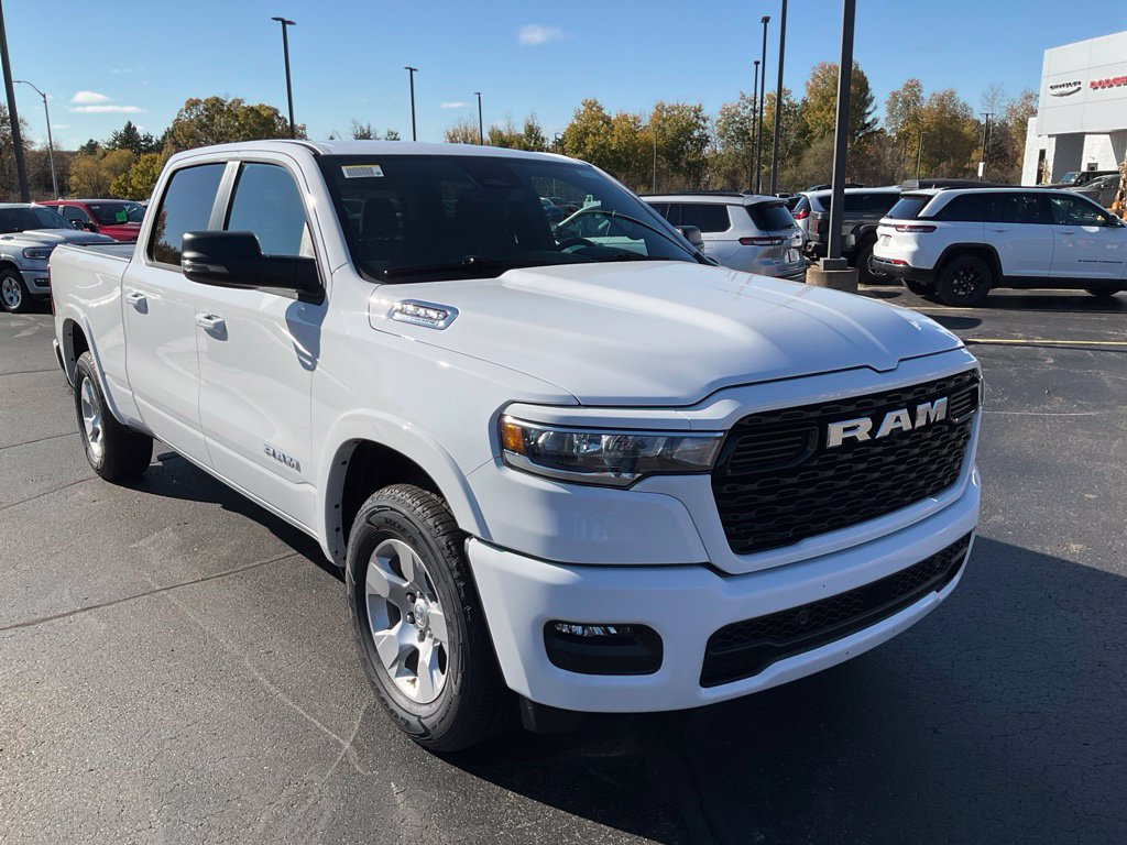 2027 Ram 1500 BIG HORN CREW CAB 4X4 6'4 BOX Pickup