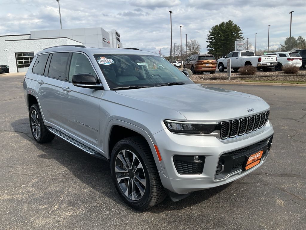 2021 Jeep Grand Cherokee L Overland's photo
