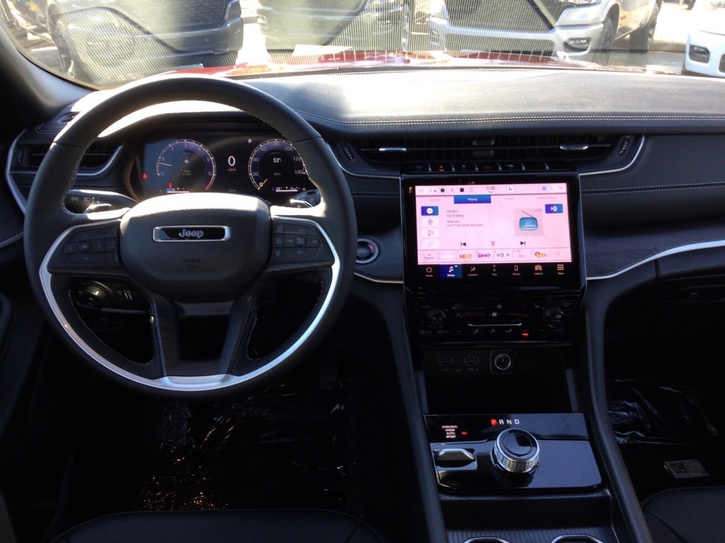 New 2025 Jeep Grand Cherokee LIMITED 4X4 Sport Utility