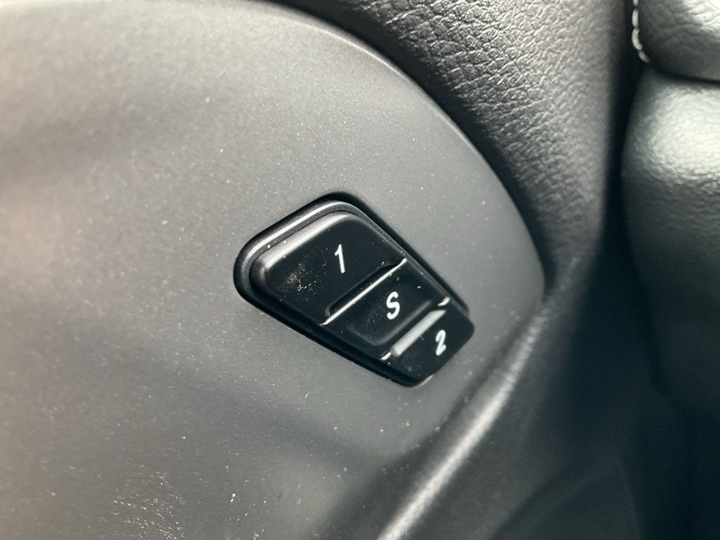 2026 Chrysler Pacifica Select - Photo 28