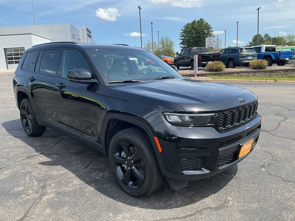 Used 2025 Jeep Grand Cherokee L Altitude SUV