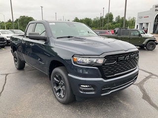 2026 Ram 1500 EXPRESS QUAD CAB 4X4 6'4 BOX Pickup