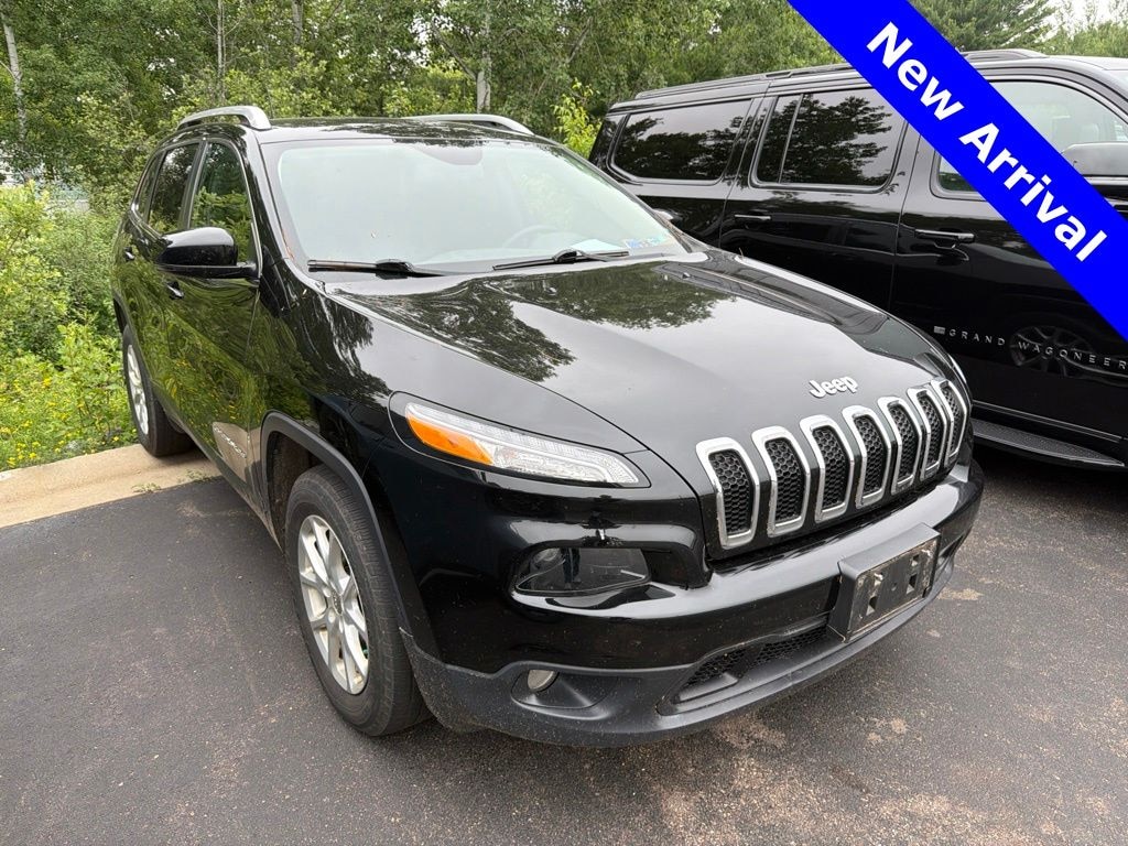 Used 2017 Jeep Cherokee Latitude SUV