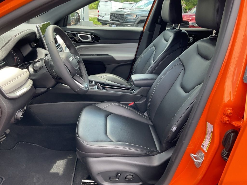 New 2026 Jeep Compass LIMITED 4X4 Sport Utility