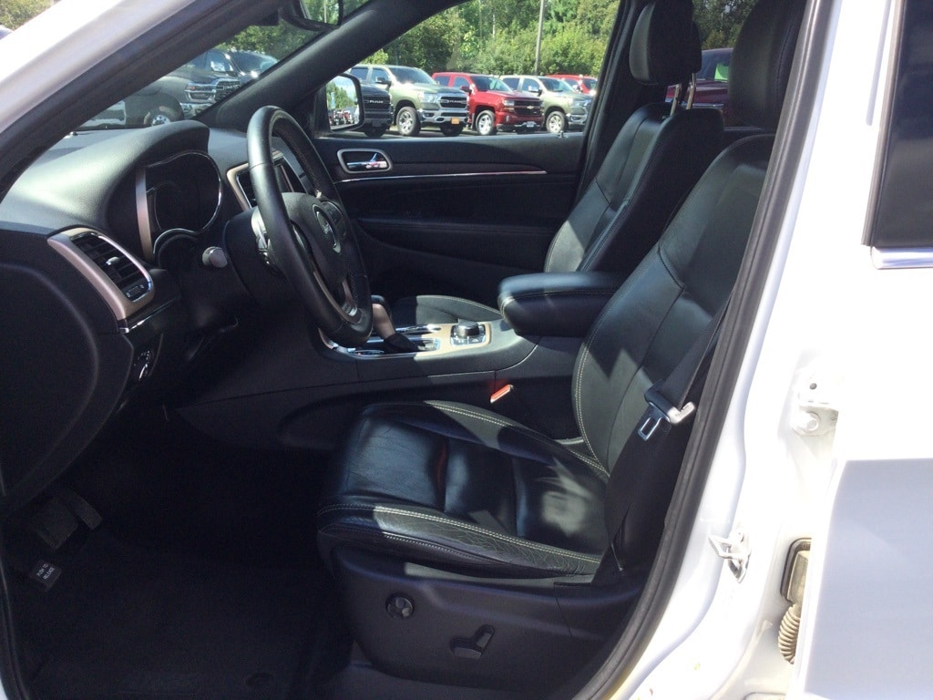 Used 2017 Jeep Grand Cherokee Limited with VIN 1C4RJFBG5HC717117 for sale in Merrill, WI