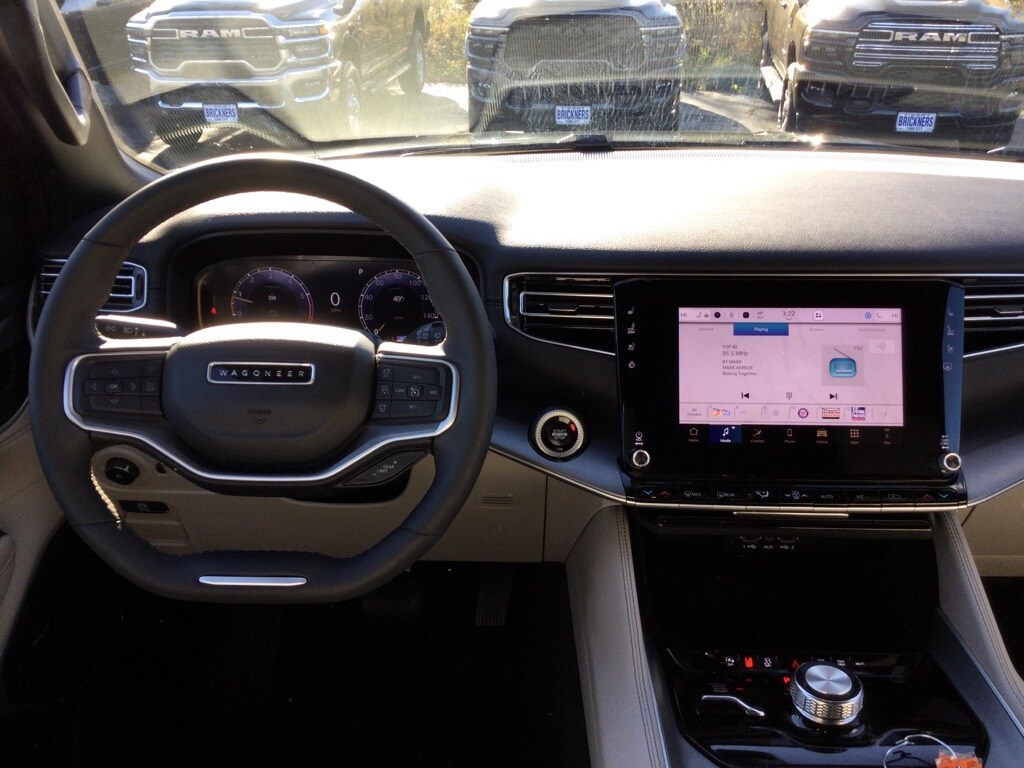 2025 Jeep Wagoneer L Base photo 3