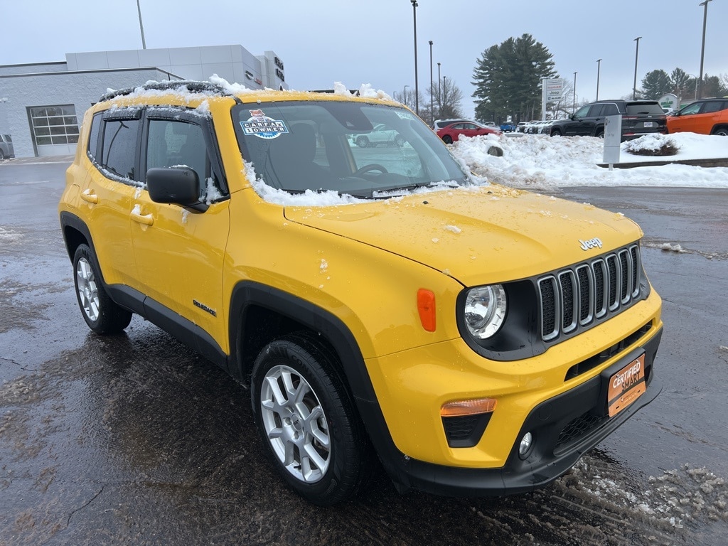 2023 Jeep Renegade Latitude's photo