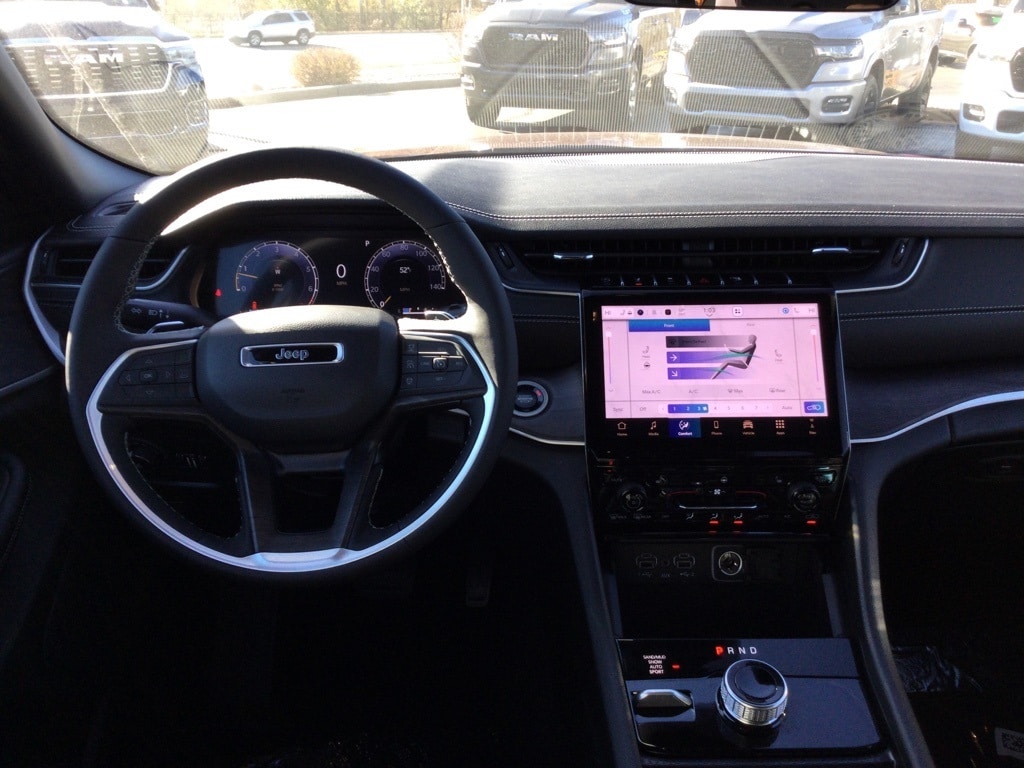 New 2025 Jeep Grand Cherokee L LIMITED 4X4 Sport Utility