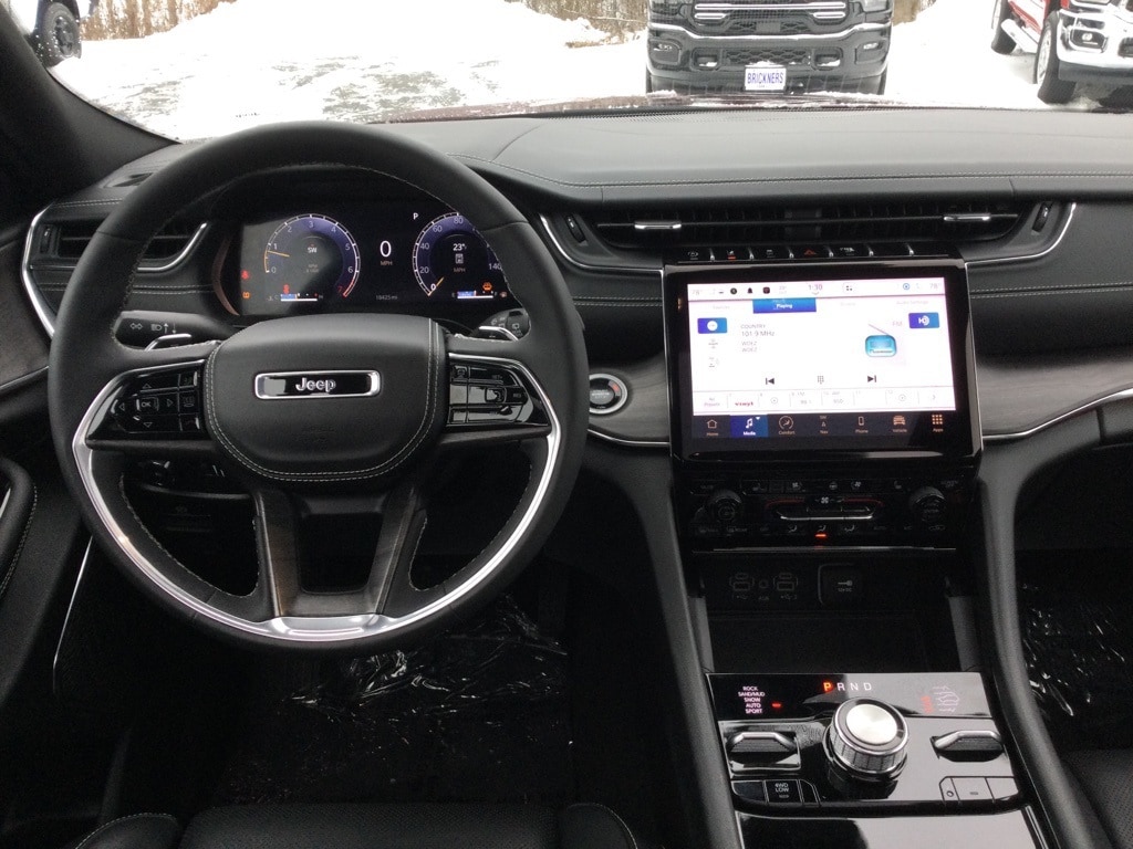 Used 2024 Jeep Grand Cherokee L Overland SUV