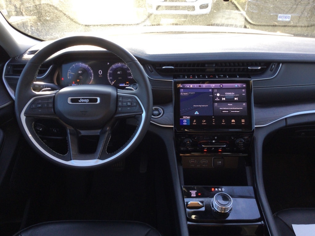 Used 2023 Jeep Grand Cherokee Limited SUV