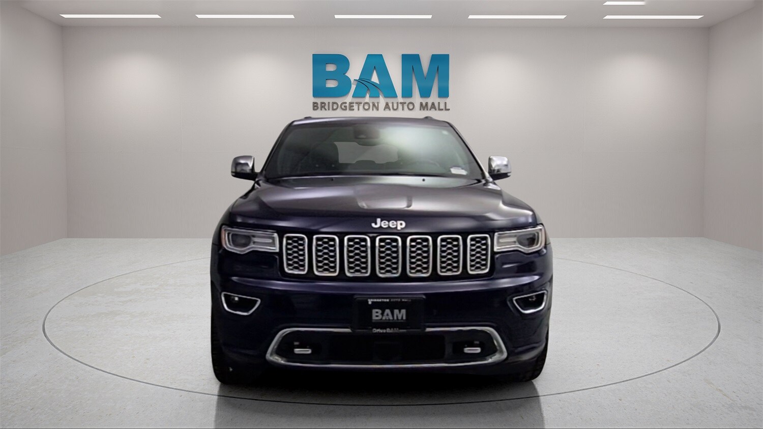 2017 Jeep Grand Cherokee Overland photo 2