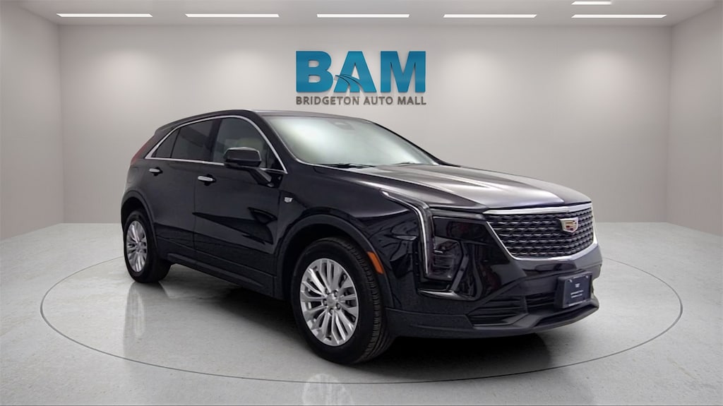 Used 2024 CADILLAC XT4 Luxury SUV