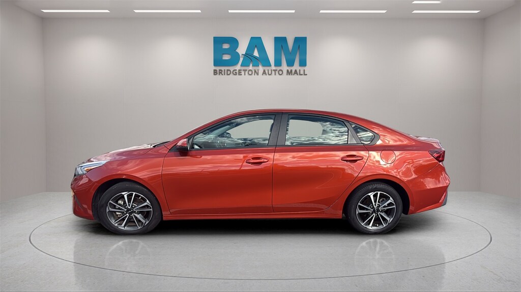 Used 2023 Kia Forte LXS Sedan