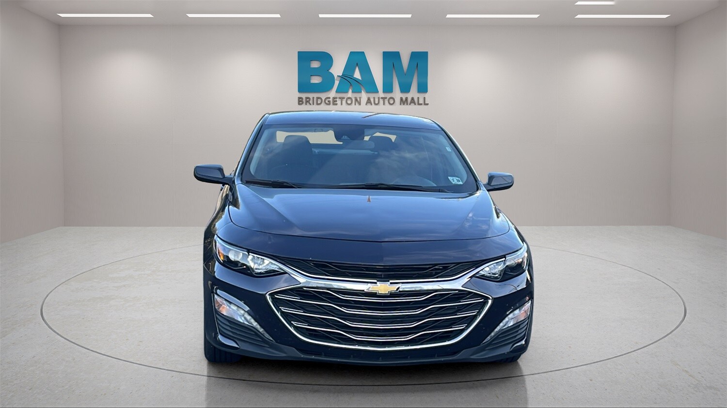 2023 Chevrolet Malibu 1LT photo 2