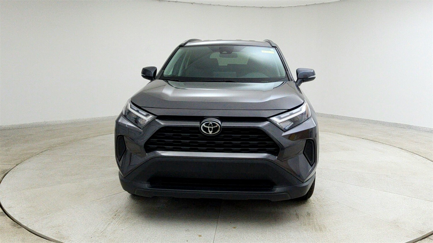 Used 2022 Toyota RAV4 XLE with VIN 2T3W1RFV1NW192546 for sale in Bridgeton, NJ