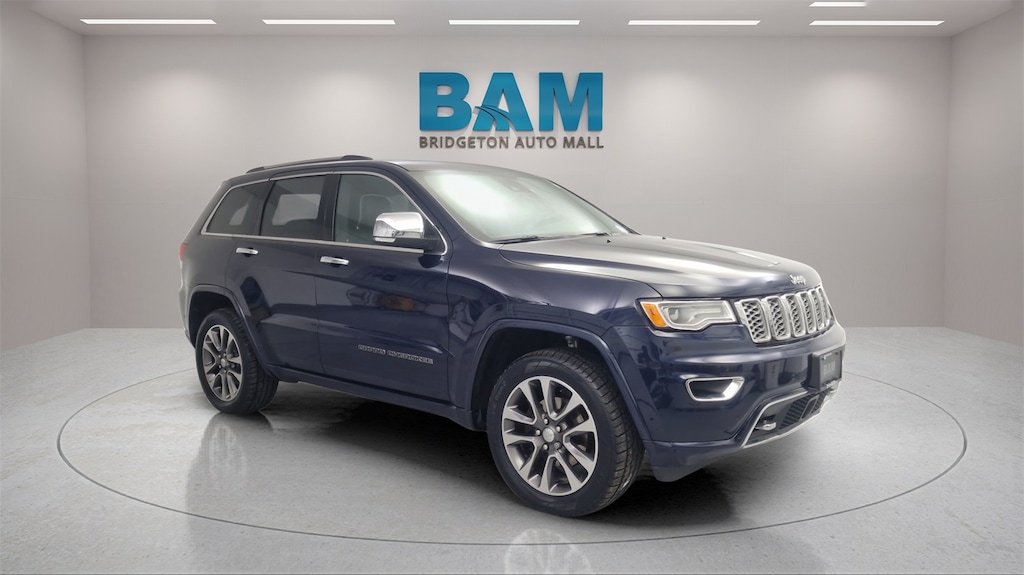 Used 2017 Jeep Grand Cherokee Overland 4x4 SUV